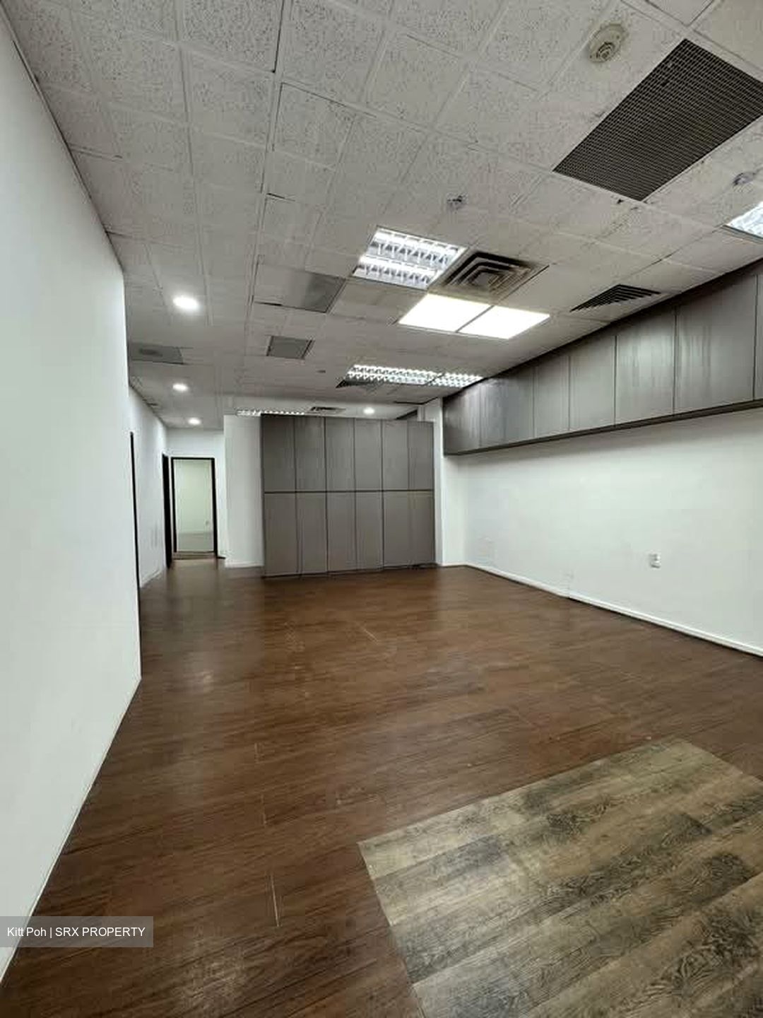 Golden Sultan Plaza (D7), Office #553843441